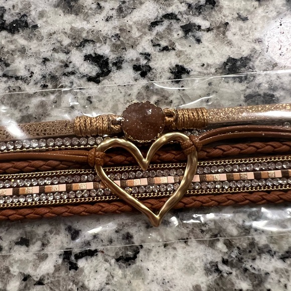 New Brown and Gold Heart Magnetic Bracelet - Picture 2 of 3